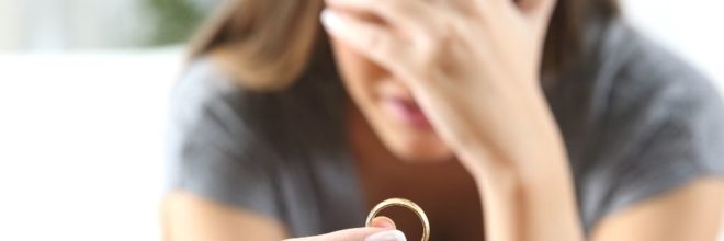 10 Ways To Help a Friend Going Through a Divorce - Janna Kasza